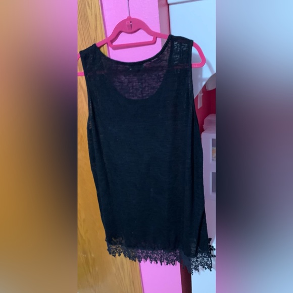 NWT. 1X women’s tank top with lace detail at bottom. Sheer. Retail $38 - Picture 2 of 4